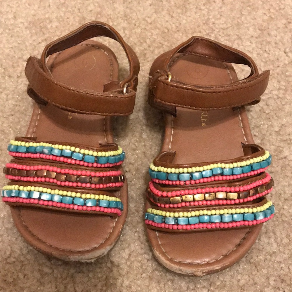 Cherokee Size 6 Beaded Sandals